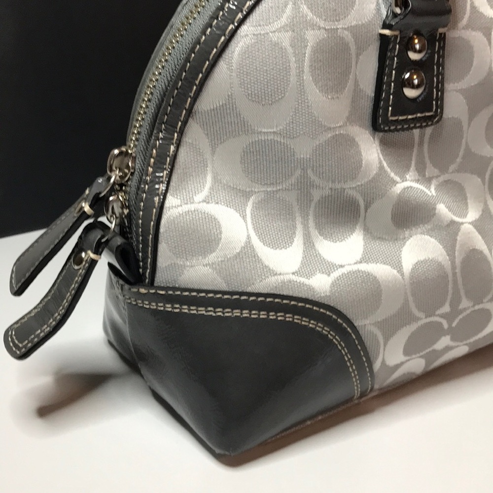 (SOLD) COACH Hampton signature satchel D1093-f13977 Classic C Grey pu… - Picture 9 of 17